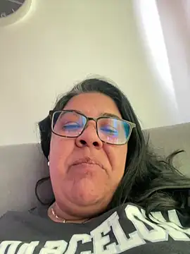 Snapshot of Carameloswing1 chatting on 06-18-26, 06:23 Carameloswing1 online show from 06-18-26, 06:23