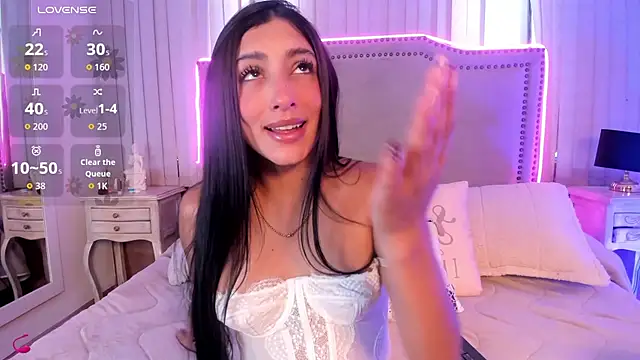 Snapshot of lya__brown chatting on 07-06-26, 12:35 lya brown online show from 07-06-26, 12:35