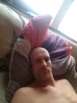 MR P Solo Bassbitch online show from 04-14-26, 02:45