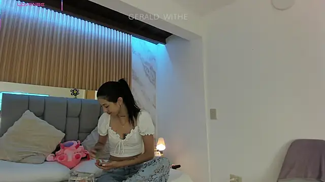 Snapshot of gerald_withe chatting on 04-08-26, 11:43 gerald withe online show from 04-08-26, 11:43