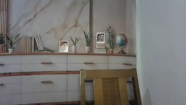Snapshot of Luna-Hot0802 chatting on 03-28-26, 08:41 Luna-Hot0802 online show from 03-28-26, 08:41