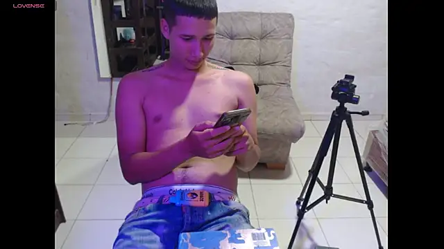 maxI dick33 online show from 07-03-26, 01:23