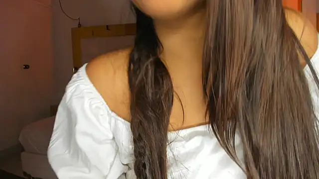 Zoei Moon online show from 05-15-26, 06:59