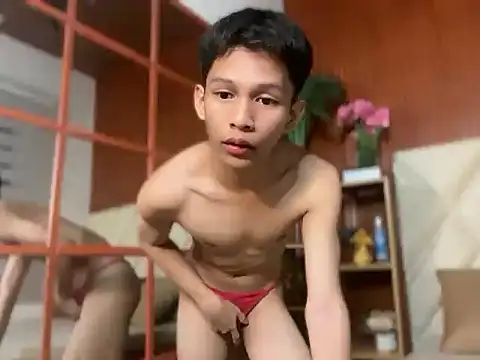 Snapshot of TheBoyAboveYou chatting on 02-01-26, 07:29 TheBoyAboveYou online show from 02-01-26, 07:29