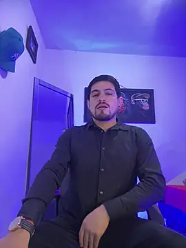 williamsmiiths16 online show from 07-17-26, 11:39