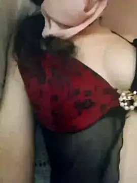 Snapshot of Almas-arabic chatting on 03-26-26, 01:49 Almas-arabic online show from 03-26-26, 01:49