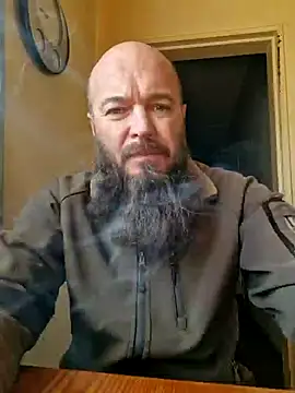 Snapshot of jakelang11 chatting on 06-01-26, 11:01 jakelang11 online show from 06-01-26, 11:01