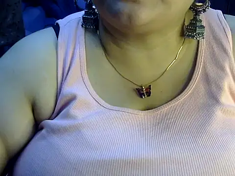 Snapshot of Soniya_Sha chatting on 07-27-26, 08:16 Soniya Sha online show from 07-27-26, 08:16