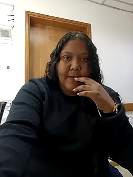 VaneandRossy online show from 05-03-26, 02:12