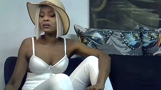 Snapshot of DivineEbonyGrace chatting on 06-03-26, 08:58 DivineEbonyGrace online show from 06-03-26, 08:58