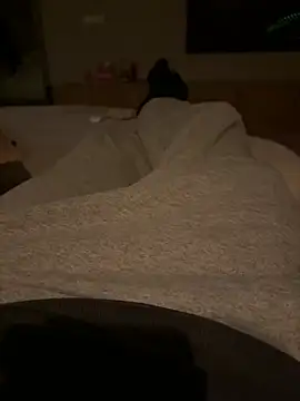 Snapshot of stelliew chatting on 01-12-26, 09:09 stelliew online show from 01-12-26, 09:09