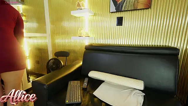 Allice mommy online show from 01-16-26, 07:07