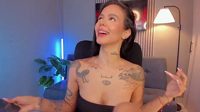 VegaLuxe online show from 03-13-26, 04:24