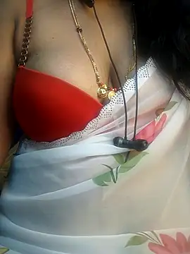 Snapshot of Preeti345 chatting on 04-25-26, 03:31 Preeti345 online show from 04-25-26, 03:31