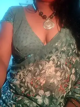 Snapshot of Preeti345 chatting on 06-08-26, 02:39 Preeti345 online show from 06-08-26, 02:39