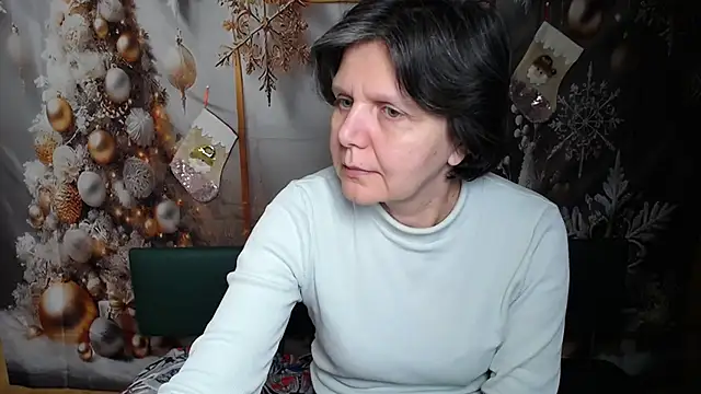 LunaDobra online show from 01-14-26, 06:02