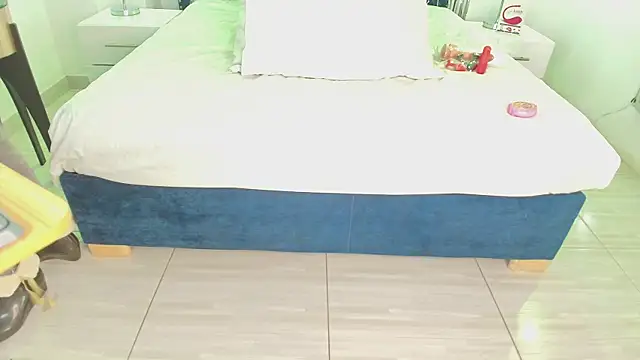 Velora nigth online show from 12-18-25, 11:05