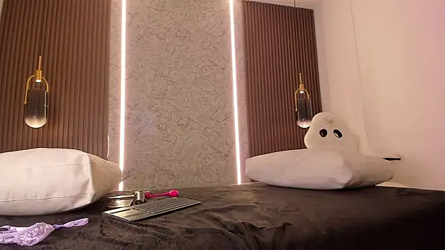 maye wells  online show from 03-05-26, 08:05