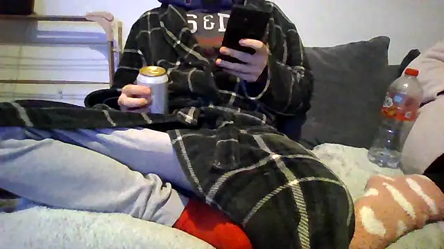 Ronnieedge online show from 12-20-25, 07:21