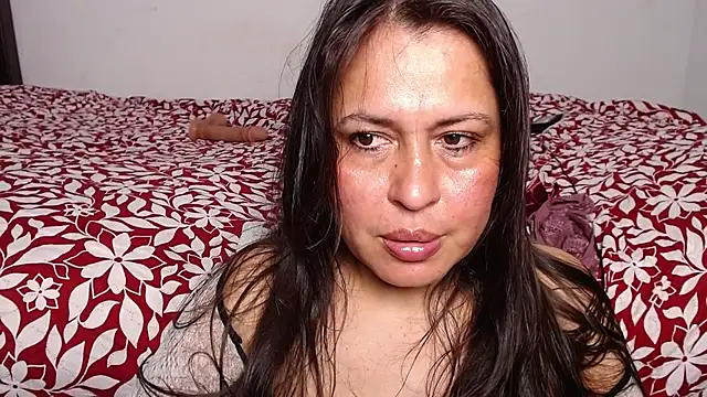 Snapshot of _SEXY_MATURE_ chatting on 03-10-26, 04:06 SEXY MATURE online show from 03-10-26, 04:06