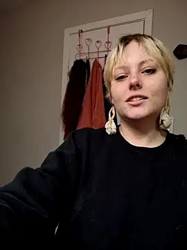 SpiderRose online show from 02-03-26, 12:53