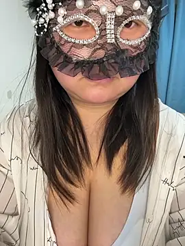 Snapshot of danai398F chatting on 01-13-26, 03:17 danai398F online show from 01-13-26, 03:17