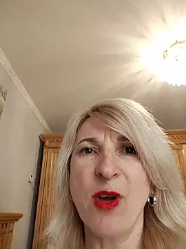 AhlyssaLove1155 online show from 06-01-26, 03:25