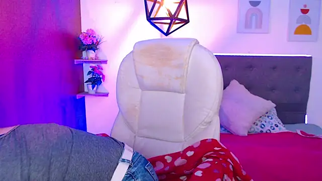 dany bannany online show from 03-17-26, 04:32