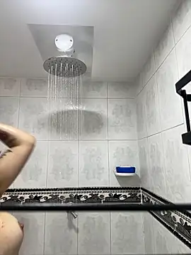 Estefania Velez online show from 03-10-26, 06:02