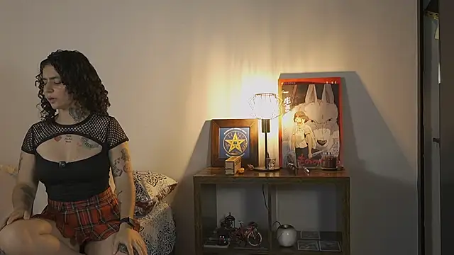 Estefania Velez online show from 04-06-26, 04:46