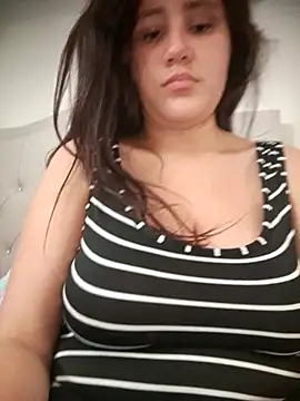 Heidy Klum  online show from 03-12-26, 04:46