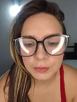 Snapshot of Charlott_smi chatting on 07-17-26, 04:45 Charlott smi online show from 07-17-26, 04:45