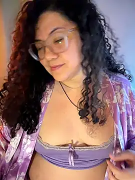 Snapshot of VanesssaMilf_ chatting on 05-13-26, 07:50 VanesssaMilf online show from 05-13-26, 07:50