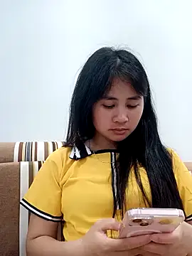 Him MountainGirl online show from 04-07-26, 12:05