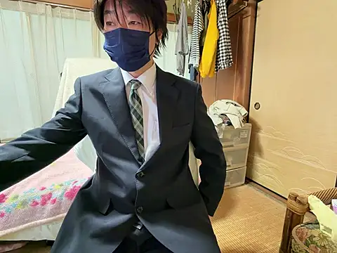 Hirokazu 12 online show from 02-11-26, 02:27