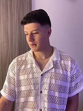 Goldenknight33 online show from 02-12-26, 02:23