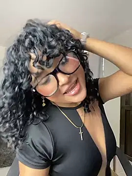 ladulcemary  online show from 05-16-26, 07:56