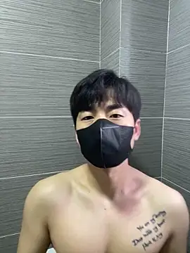 Snapshot of kimze7 chatting on 03-04-26, 12:05 kimze7 online show from 03-04-26, 12:05