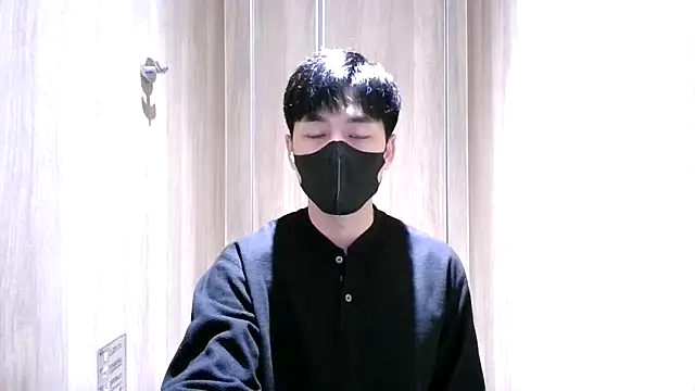 Snapshot of kimze7 chatting on 03-12-26, 02:07 kimze7 online show from 03-12-26, 02:07