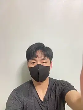 Snapshot of kimze7 chatting on 03-16-26, 02:10 kimze7 online show from 03-16-26, 02:10