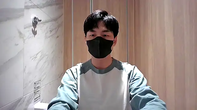 Snapshot of kimze7 chatting on 03-24-26, 06:07 kimze7 online show from 03-24-26, 06:07