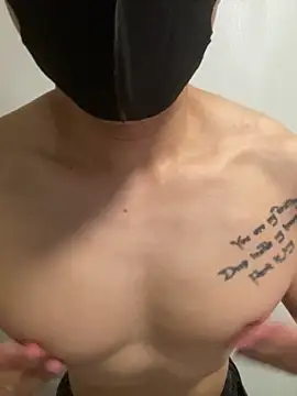 Snapshot of kimze7 chatting on 03-26-26, 10:48 kimze7 online show from 03-26-26, 10:48