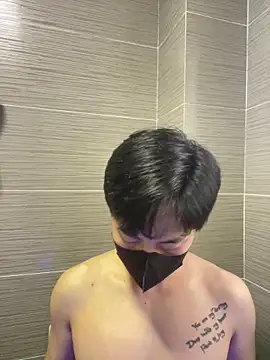 Snapshot of kimze7 chatting on 04-01-26, 11:02 kimze7 online show from 04-01-26, 11:02