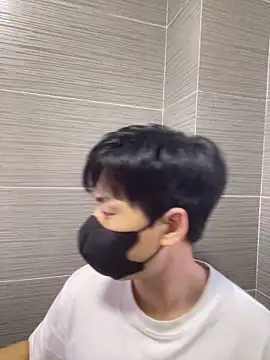 Snapshot of kimze7 chatting on 04-04-26, 10:40 kimze7 online show from 04-04-26, 10:40