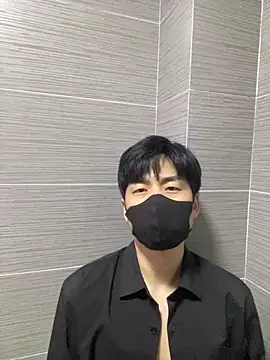 Snapshot of kimze7 chatting on 04-05-26, 02:47 kimze7 online show from 04-05-26, 02:47