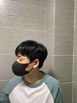 Snapshot of kimze7 chatting on 04-06-26, 03:02 kimze7 online show from 04-06-26, 03:02