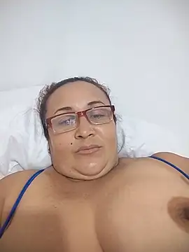 Snapshot of Nini_Love_ chatting on 03-03-26, 04:29 Nini Love online show from 03-03-26, 04:29