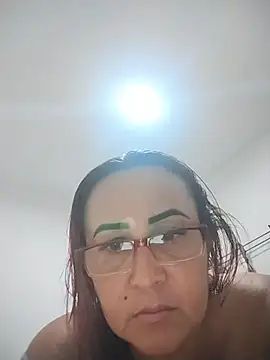 Snapshot of Nini_Love_ chatting on 03-31-26, 06:03 Nini Love online show from 03-31-26, 06:03