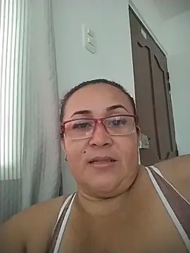 Snapshot of Nini_Love_ chatting on 04-05-26, 02:14 Nini Love online show from 04-05-26, 02:14