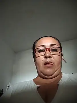 Snapshot of Nini_Love_ chatting on 04-06-26, 11:49 Nini Love online show from 04-06-26, 11:49